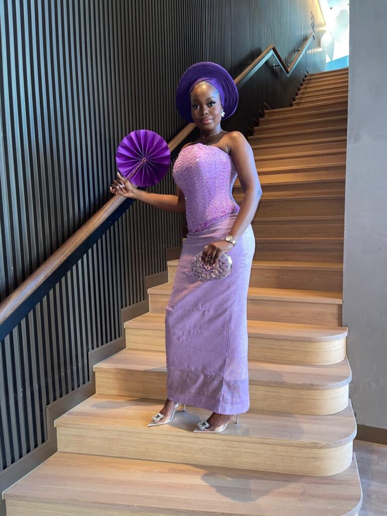 Nnediwoman: Kleid von Nnedi